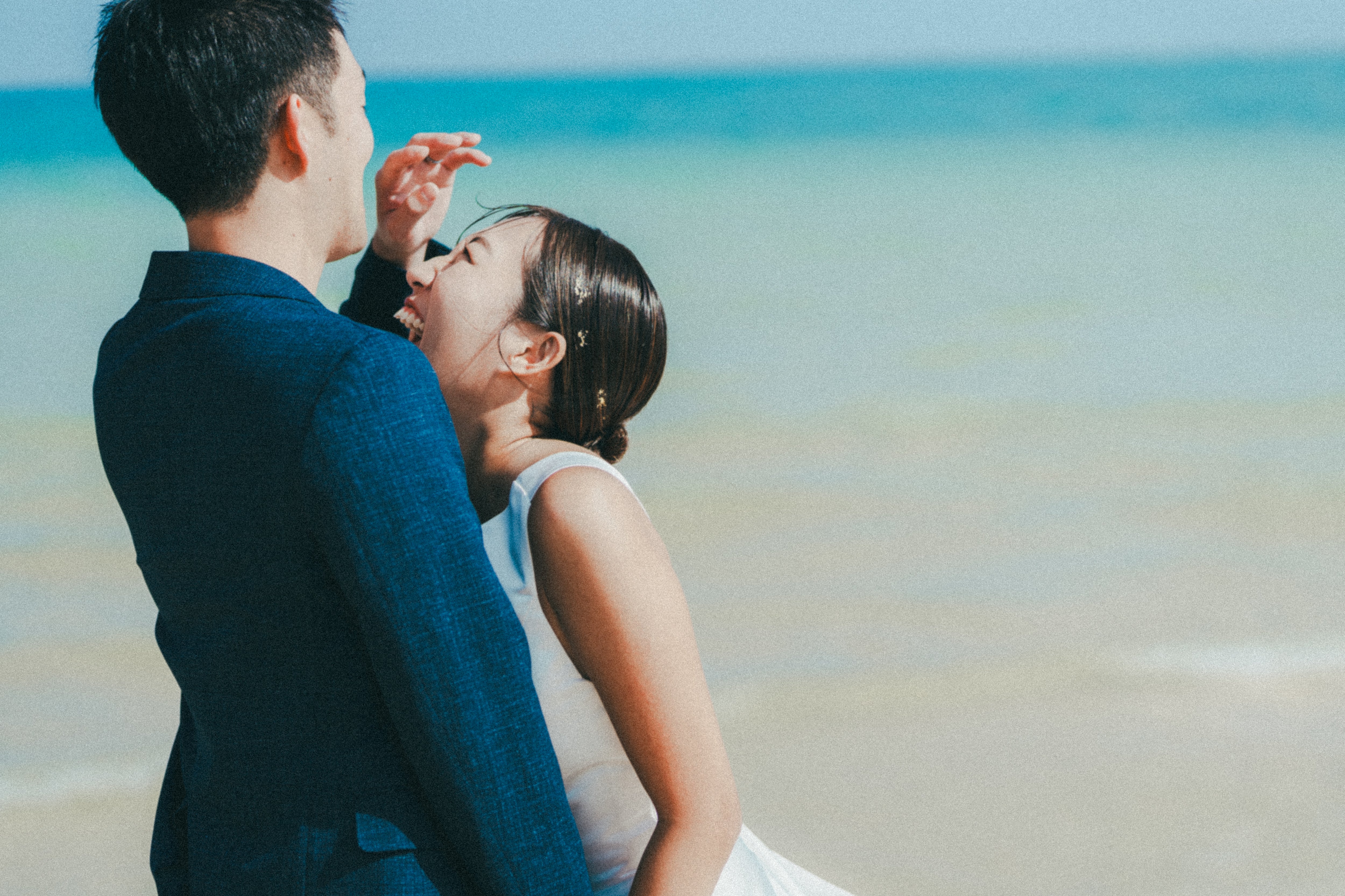 Daisuke 的沖繩婚紗攝影:愛與自然的完美結合