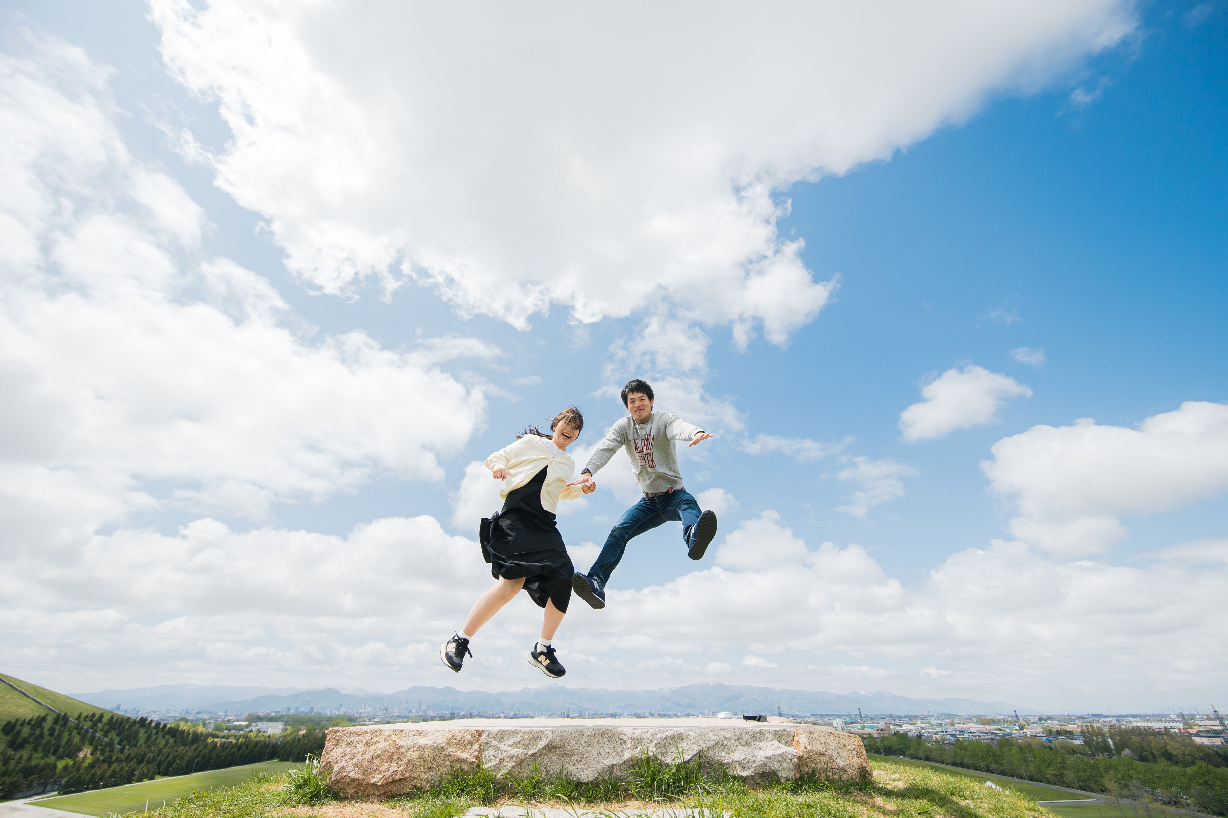 北海道札幌藻岩山公園的春日花卉仙境