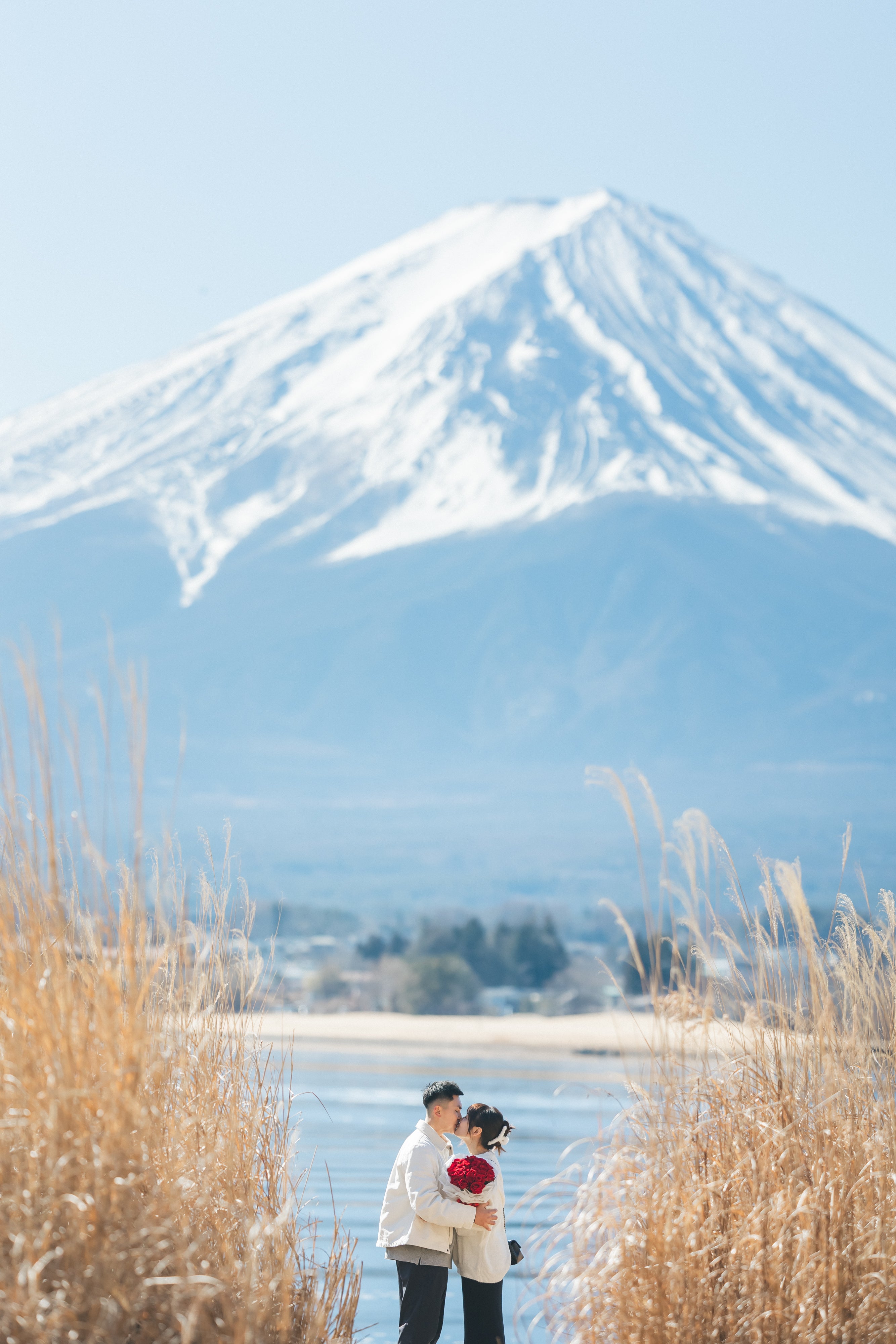 在富士山下,珍藏最美的一句「我願意」:河口湖求婚攝影體驗