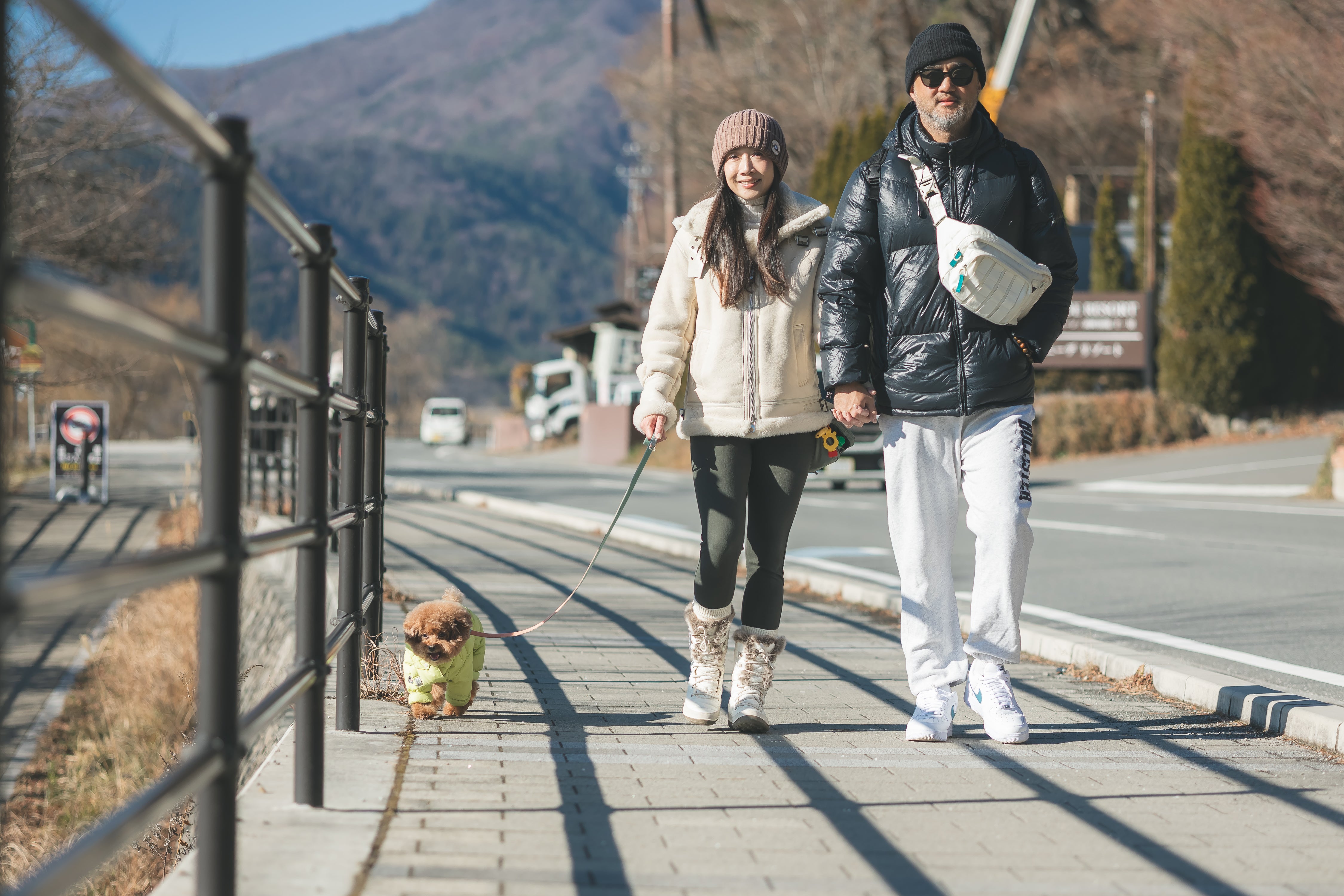 在富士山下的家人與毛孩時光:Do 河口湖家庭寵物攝影