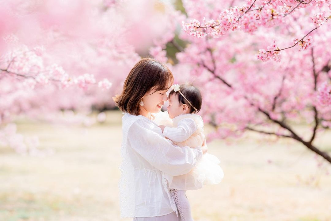 廣島櫻花樹下:Ericka捕捉珍貴家庭時刻