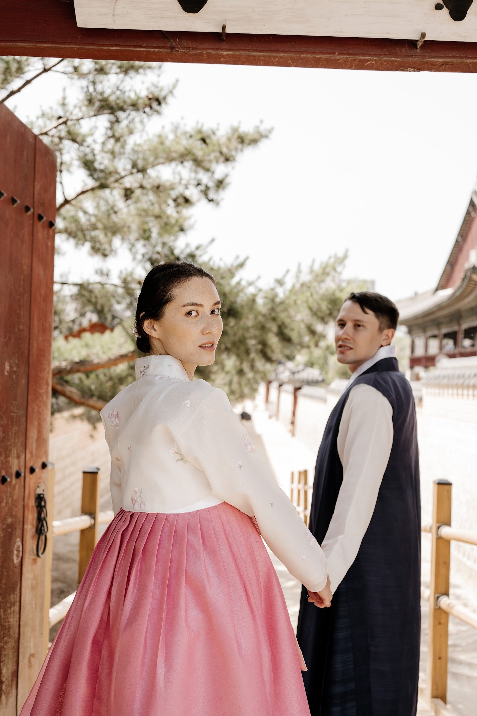 Victoria帶你體驗首爾傳統與優雅:韓服攝影旅程