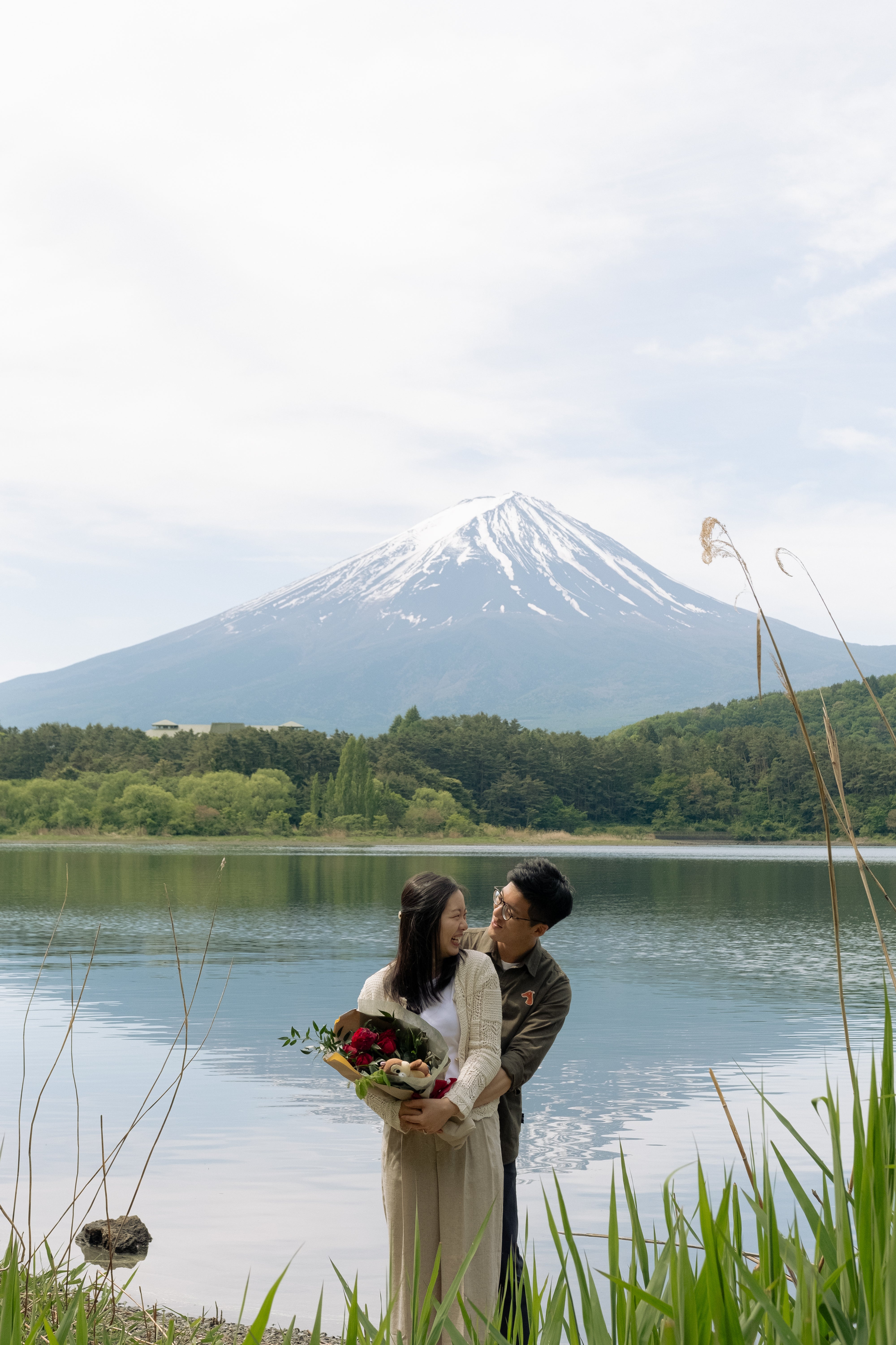 在富士山下,珍藏最美的一句「我願意」:河口湖求婚攝影體驗