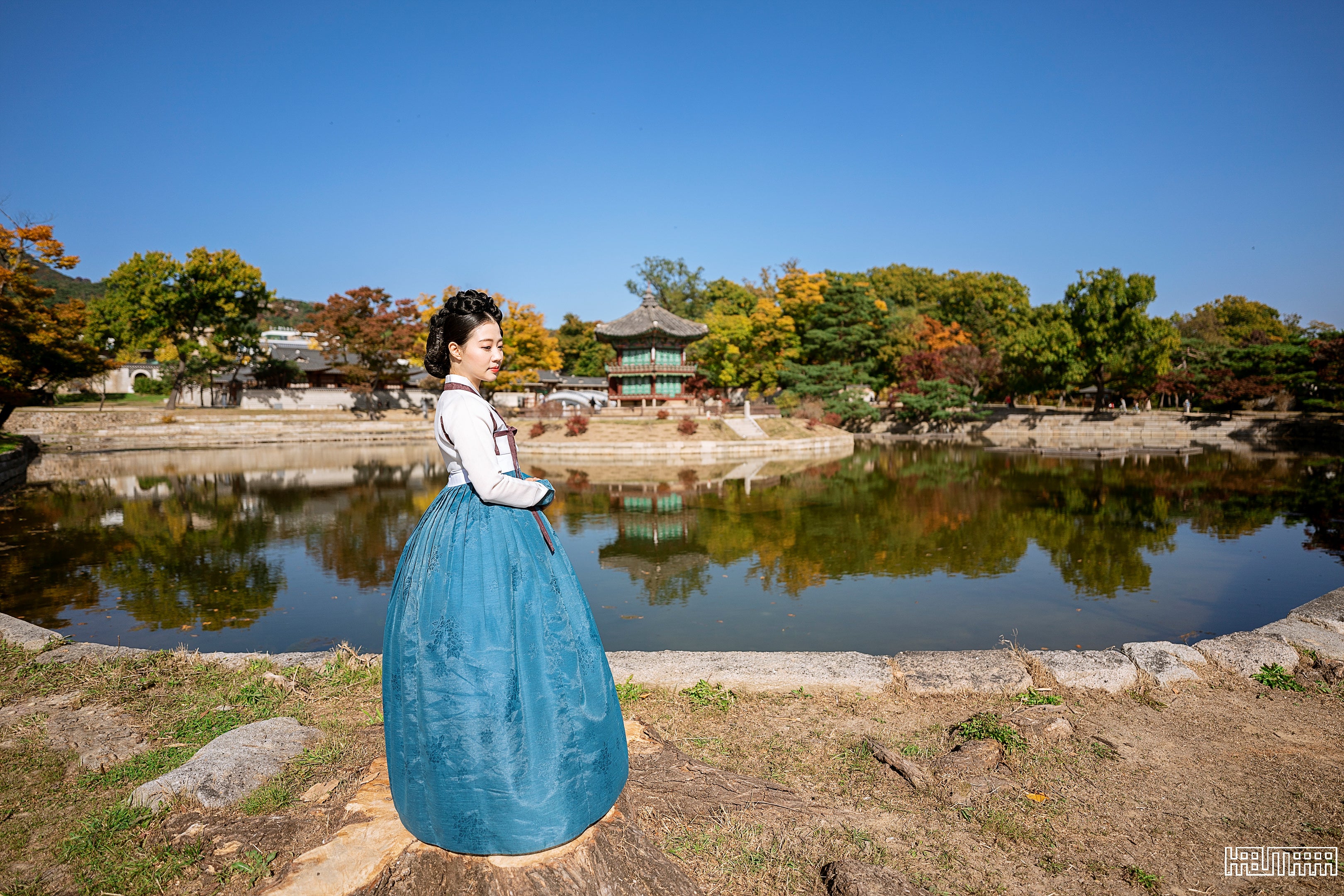 Traditional Village Photography | Gyeongbokgung Palace Photoshoot