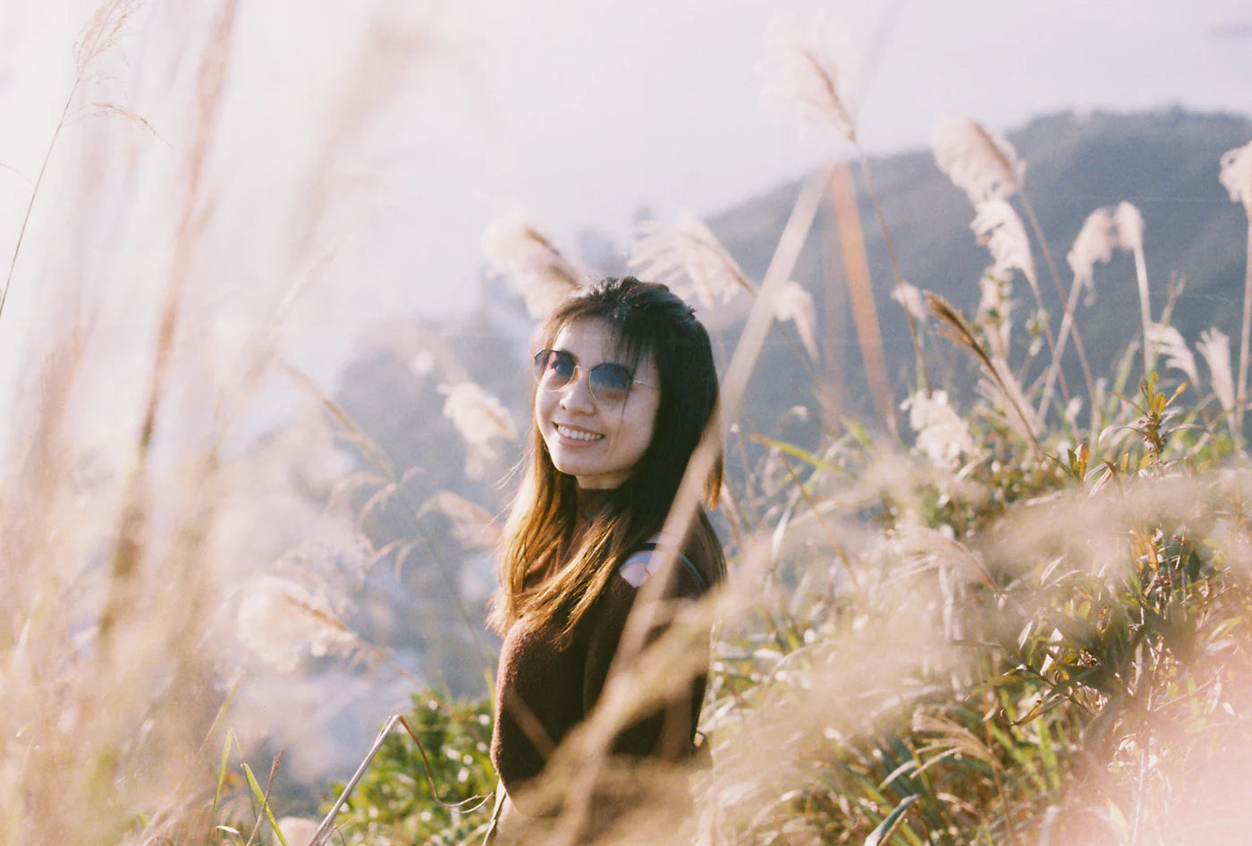 搶先預訂!Leo Yuen秋日限定:鯉魚門芒草海浪漫寫真(11月10 / 23日,只限5組)