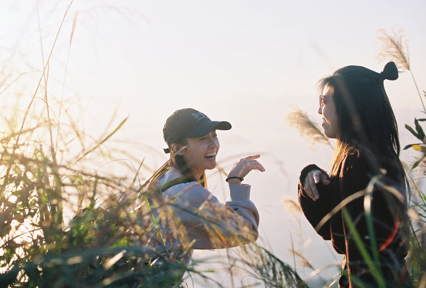 搶先預訂!Leo Yuen秋日限定:鯉魚門芒草海浪漫寫真(11月10 / 23日,只限5組)