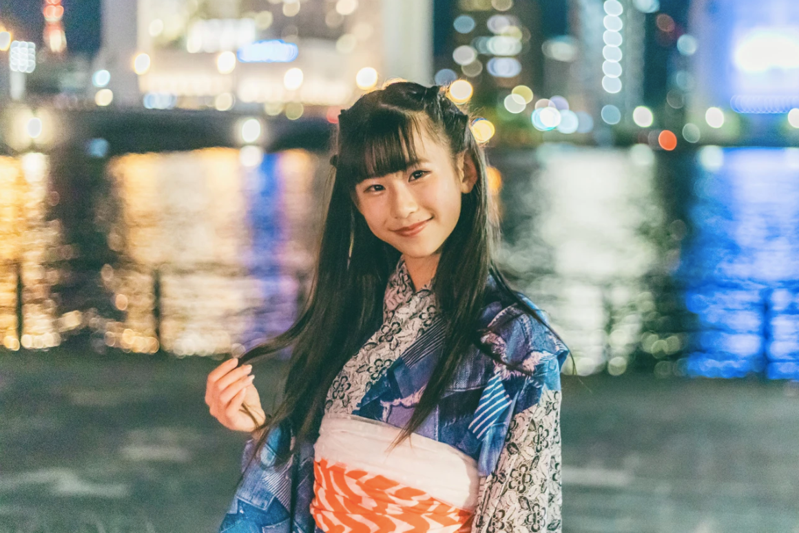 夜遊新潟:Aki定格女生最美瞬間