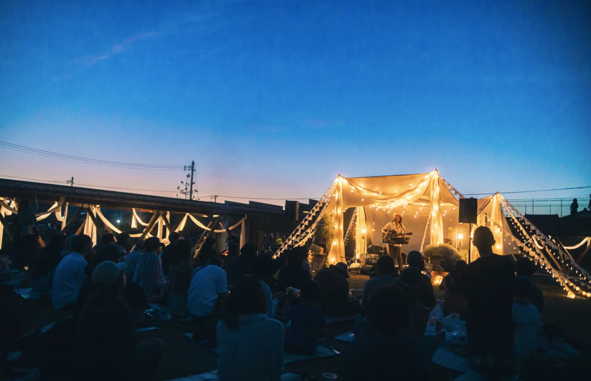 夜遊新潟:Aki定格女生最美瞬間