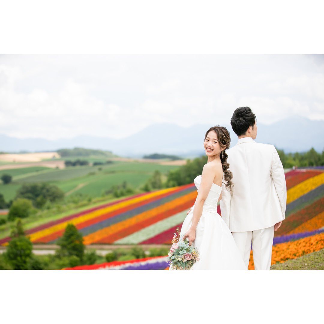 在北海道花開的天空下求婚:與 Yuko 定格愛的永恆起點