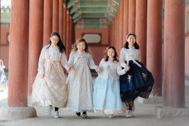 Flower Season Photoshoot South Korea | Seoul Cultural Photography