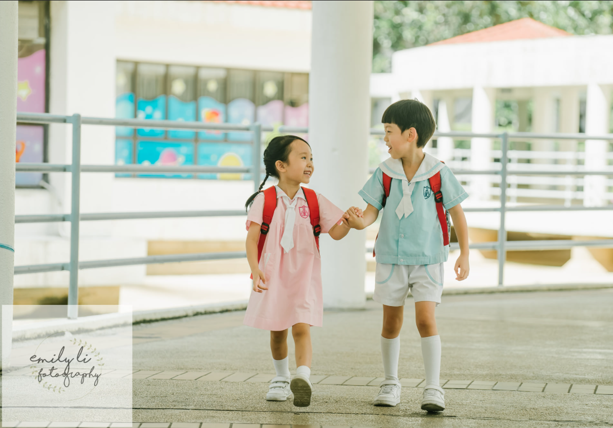 Outdoor Family Moments Photos