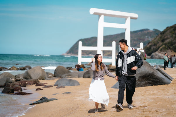 夕陽下的誓言：福岡櫻井二見浦夫婦岩的浪漫私語