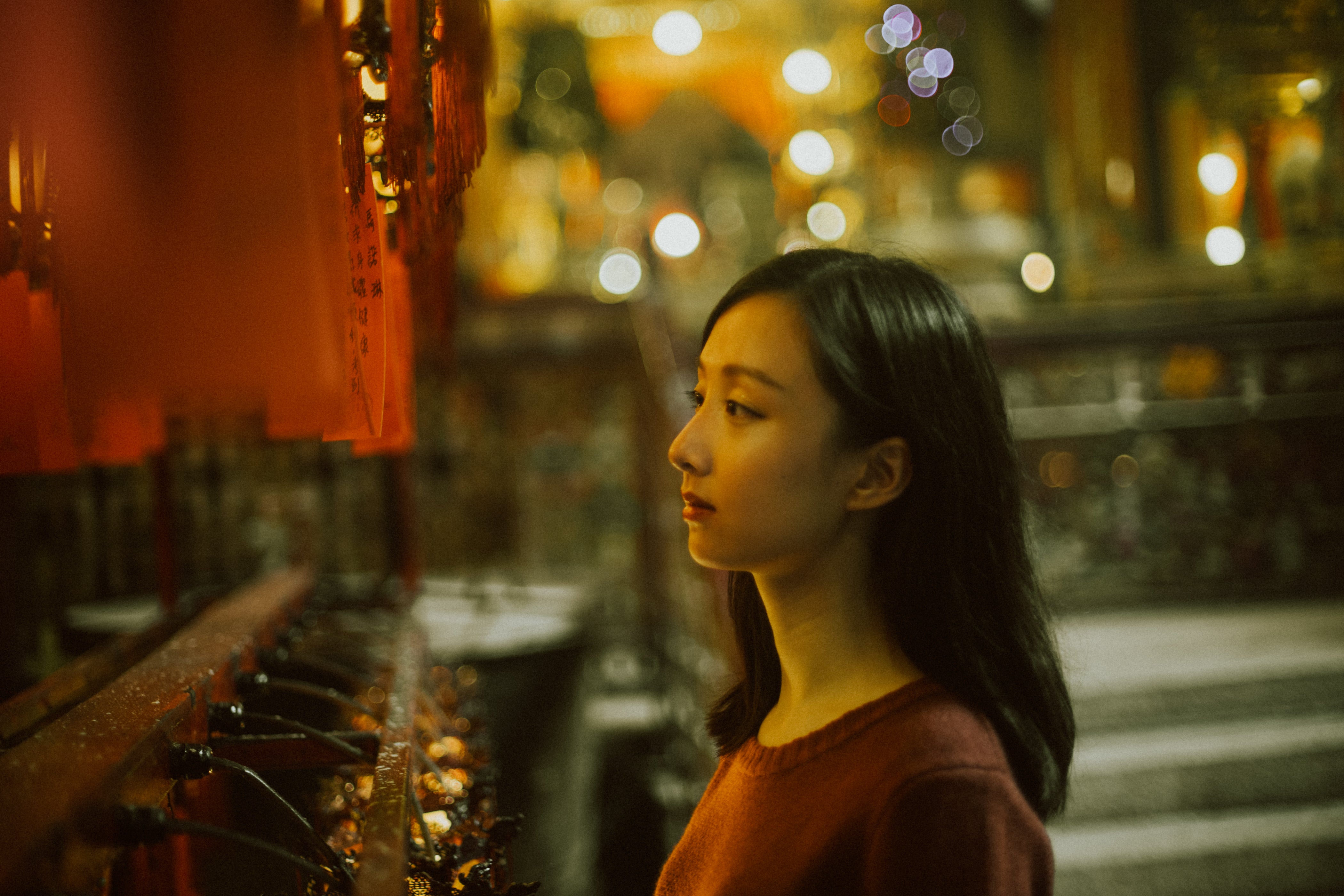 Hong Kong's Spiritual Heritage Photography | Man Mo Temple Photoshoot