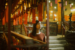 Hong Kong's Spiritual Heritage Photography | Man Mo Temple Photoshoot