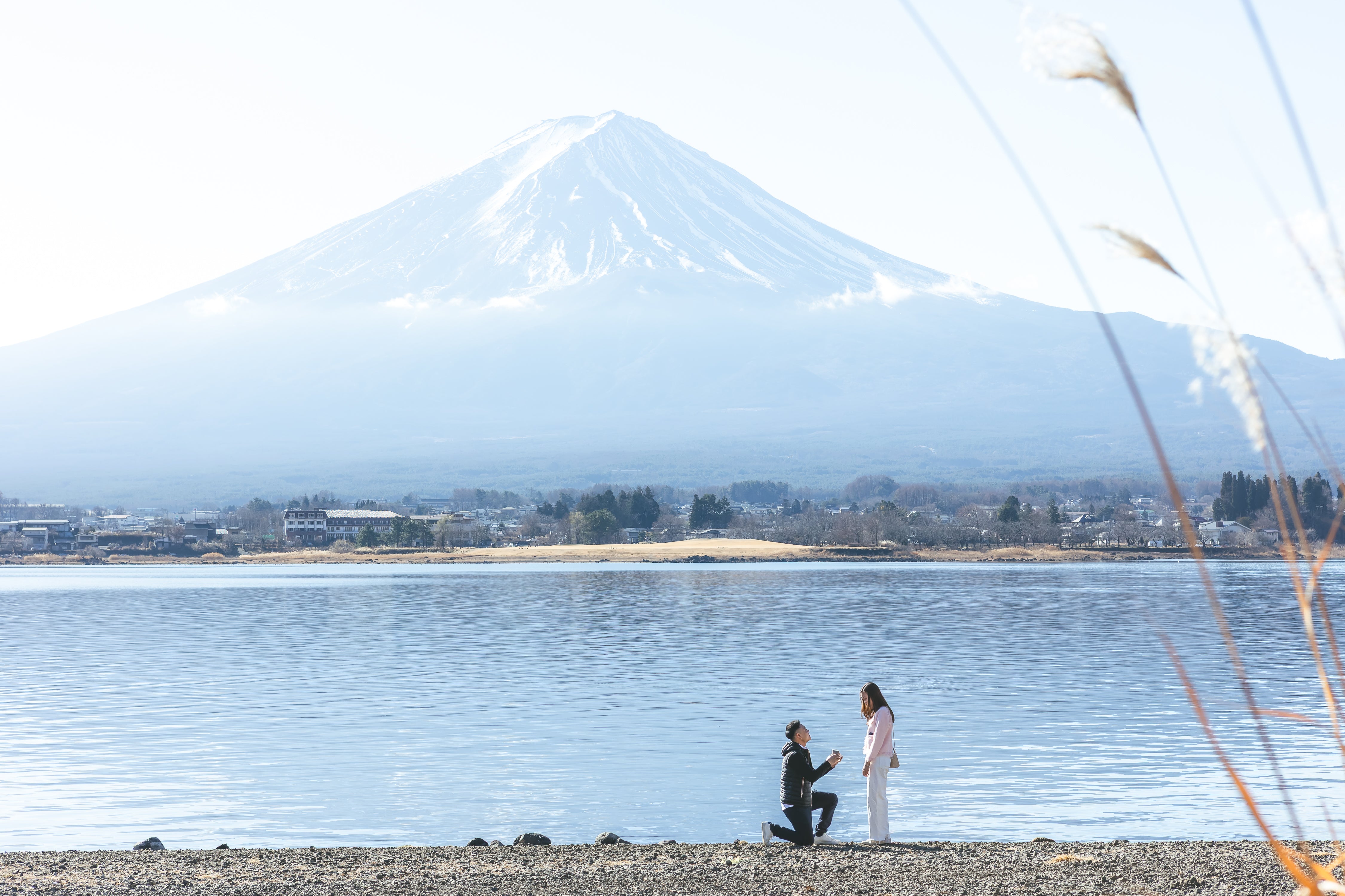 在富士山下，珍藏最美的一句「我願意」：河口湖求婚攝影體驗