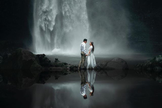 Nung Waterfall Cuple Photoshoot