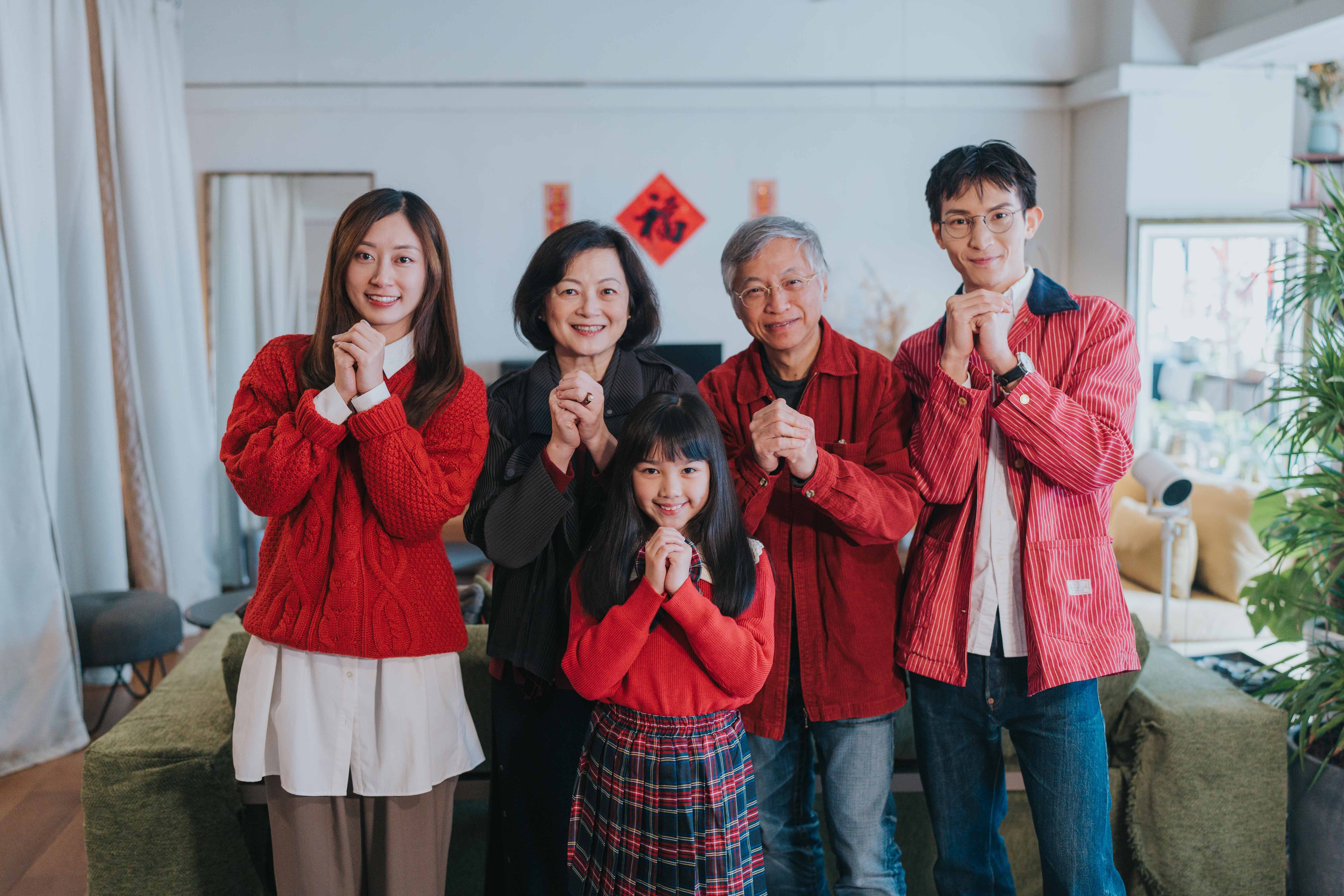 執手相伴，香港為家 : Leo 鏡頭下的家庭時光