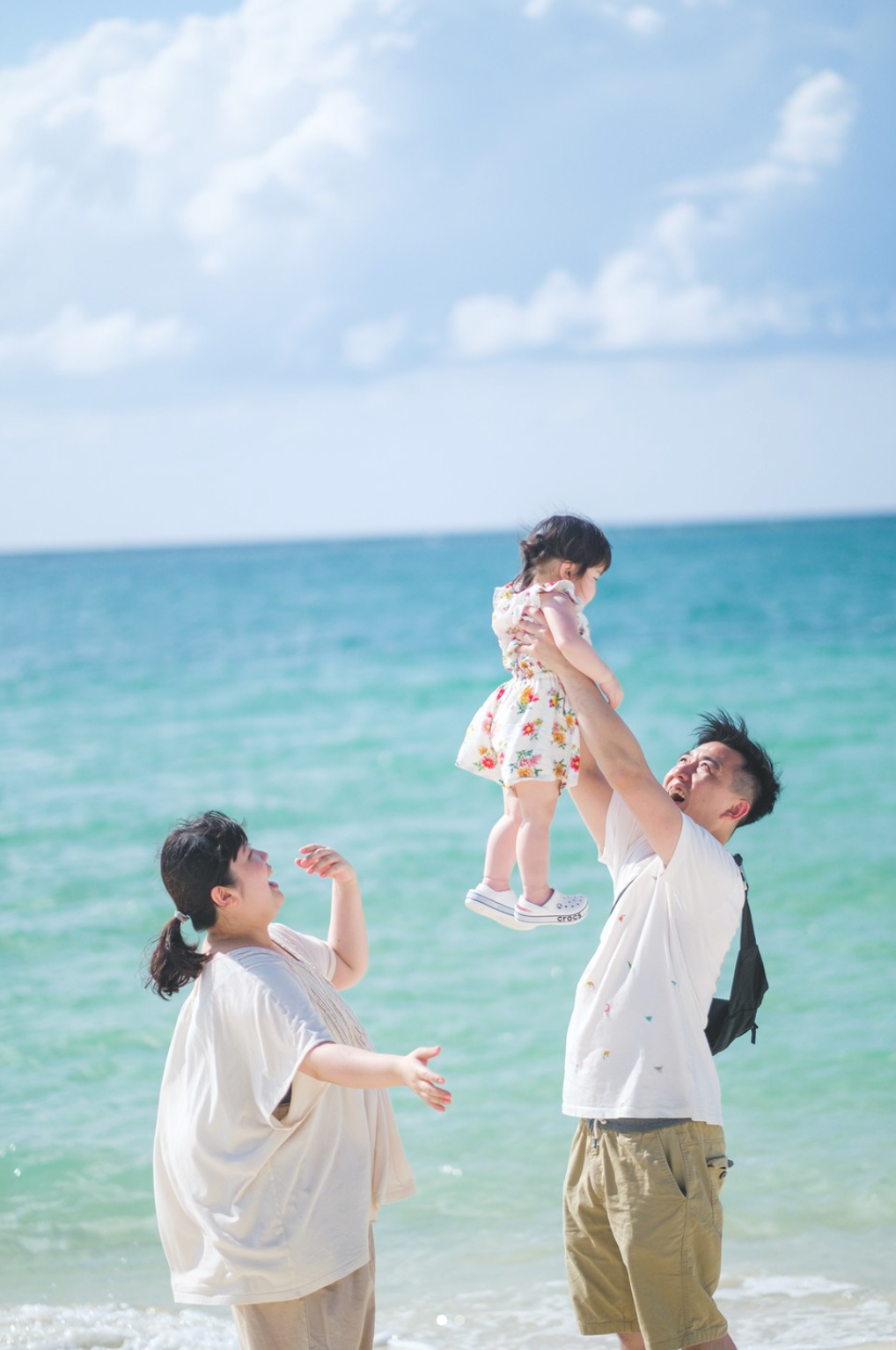 Family Photoshoot in Okinawa | Okinawa Seaside Photographer Japan