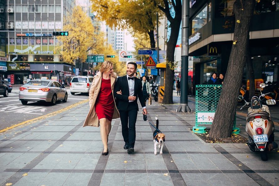 大手牽小爪：Olga 首爾情侶與毛孩寫真